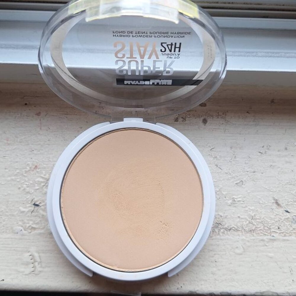 🧡 Maybelline SuperStay 24H Powder Foundation – Shade 118 🧡
